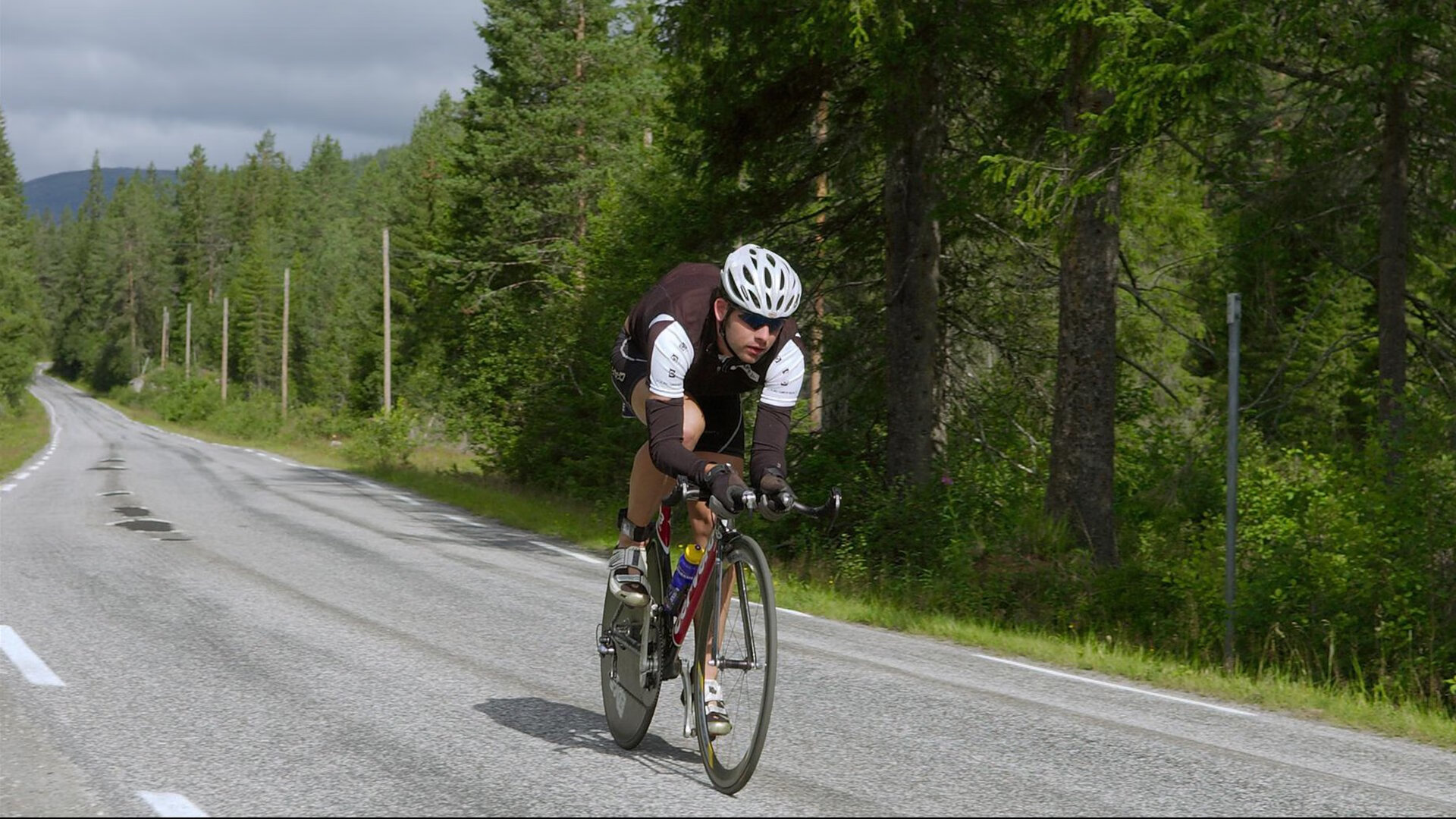 弗拉门戈高位压迫奏效,多次抢断反击,弗拉门戈技法